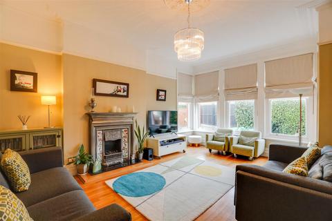 undefined, 3 Lower Cwrt-Y-Vil Road, Penarth, CF64 3HQ