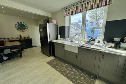 3 bedroom terraced house for sale, Gwelfor Avenue, Holyhead, LL65