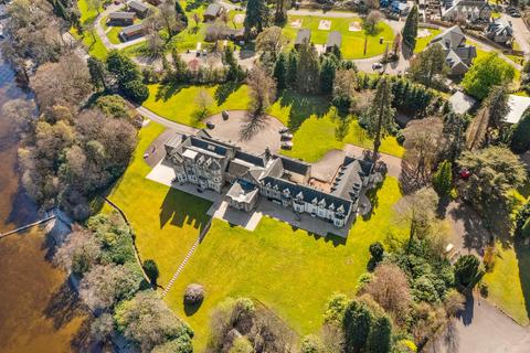 3 bedroom terraced house for sale, 15 Lomond Castle, G83 8EE
