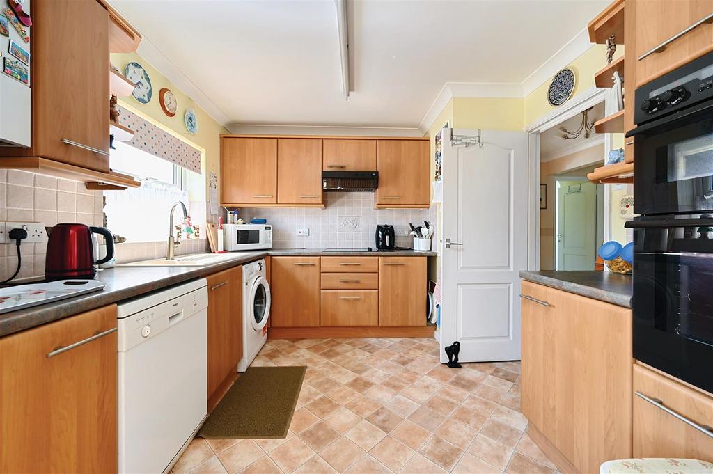 3 cookham dene buckhurst road tn401 ru photos