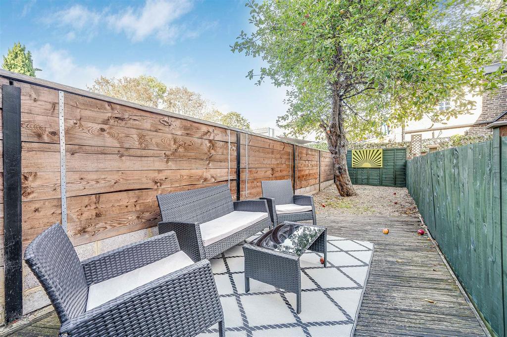 Davies   Davies 63a Fonthill Road  N4 14.JPG
