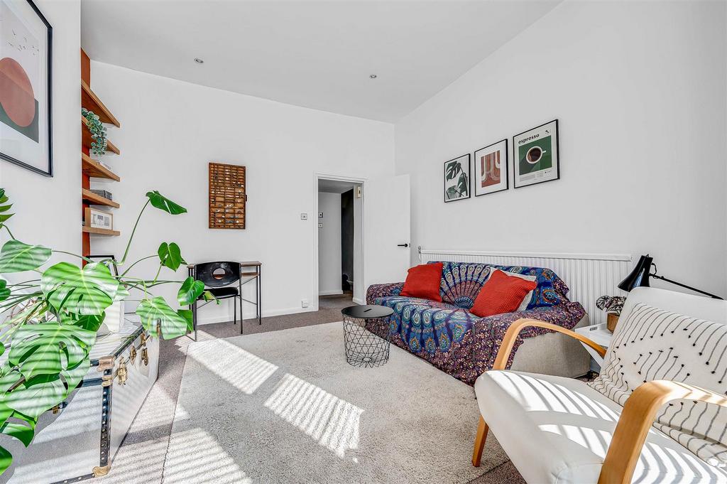 Davies   Davies 63a Fonthill Road  N4 03.JPG