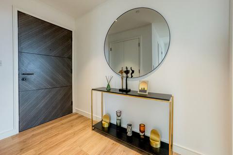 3 bedroom apartment for sale, Randolph Road, London, UB1 1
