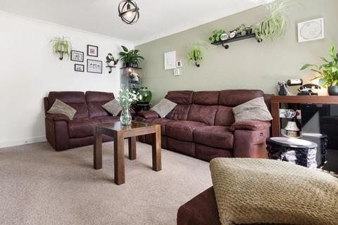 4 Riverside, Scawby Brook, Brigg, DN20 9RB