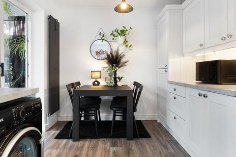 4 Riverside, Scawby Brook, Brigg, DN20 9RB