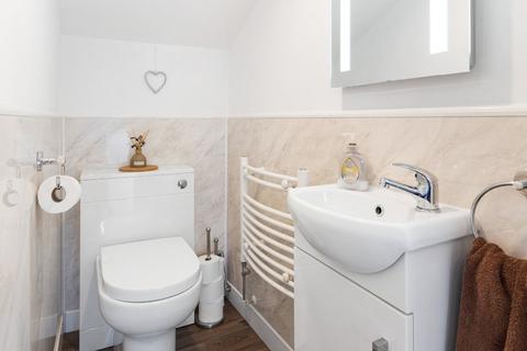 4 Riverside, Scawby Brook, Brigg, DN20 9RB