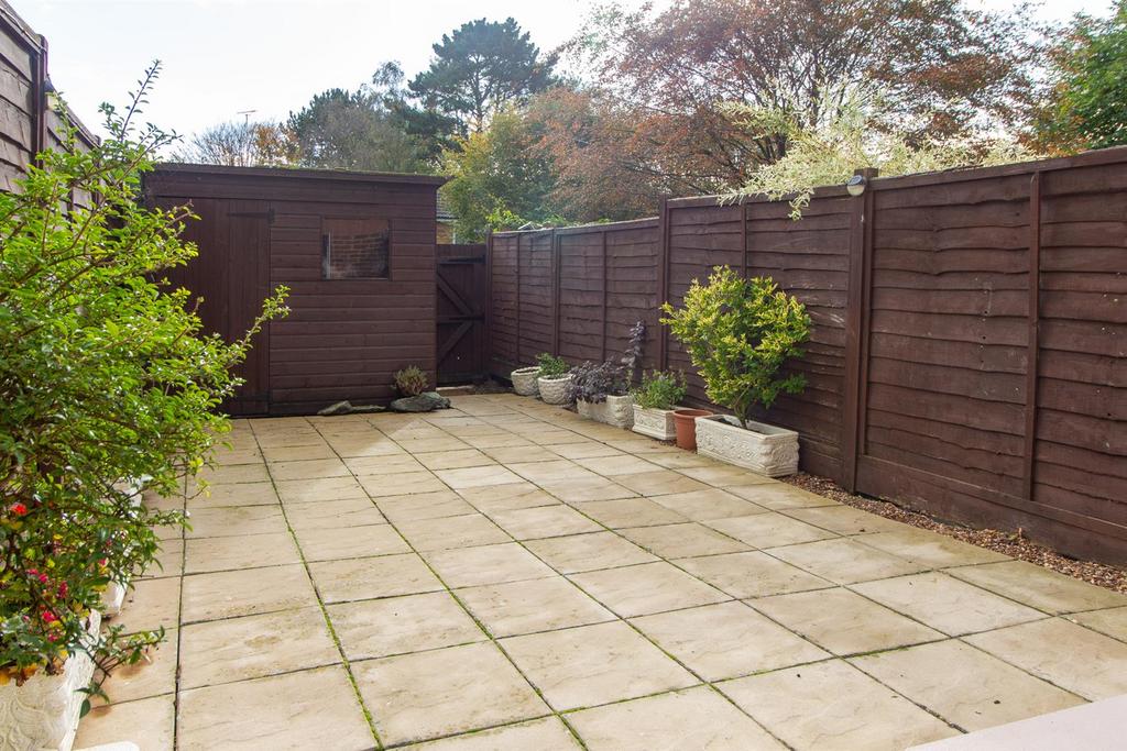 2 Lime Tree Grove - rear garden-2.jpg