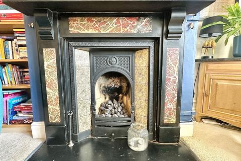 36 Junction Road, Northampton, NN2 7JA
