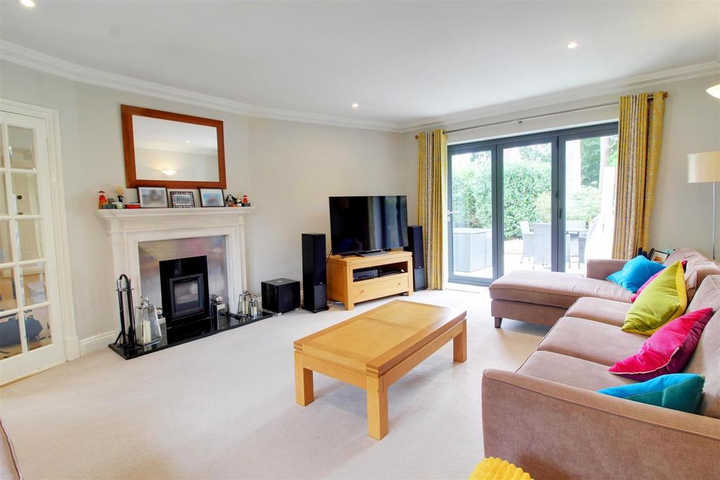 IMG 0112-IMG 0114 copy.jpg