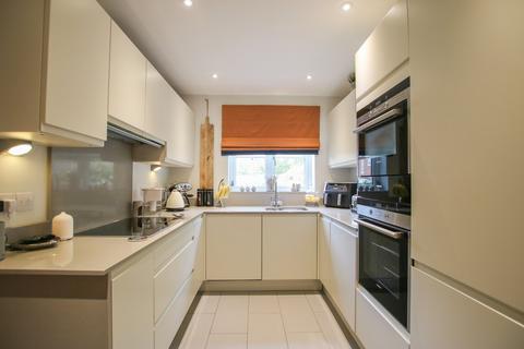 3 bedroom semi-detached house for sale, The Hudsons, Chestnut Avenue, Wokingham, RG41