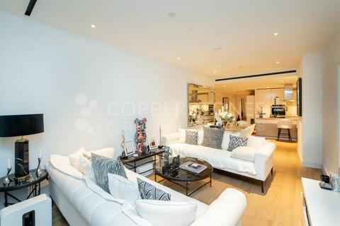 3 bedroom apartment for sale, Beechmore House, Electric Boulevard, London, SW118BR