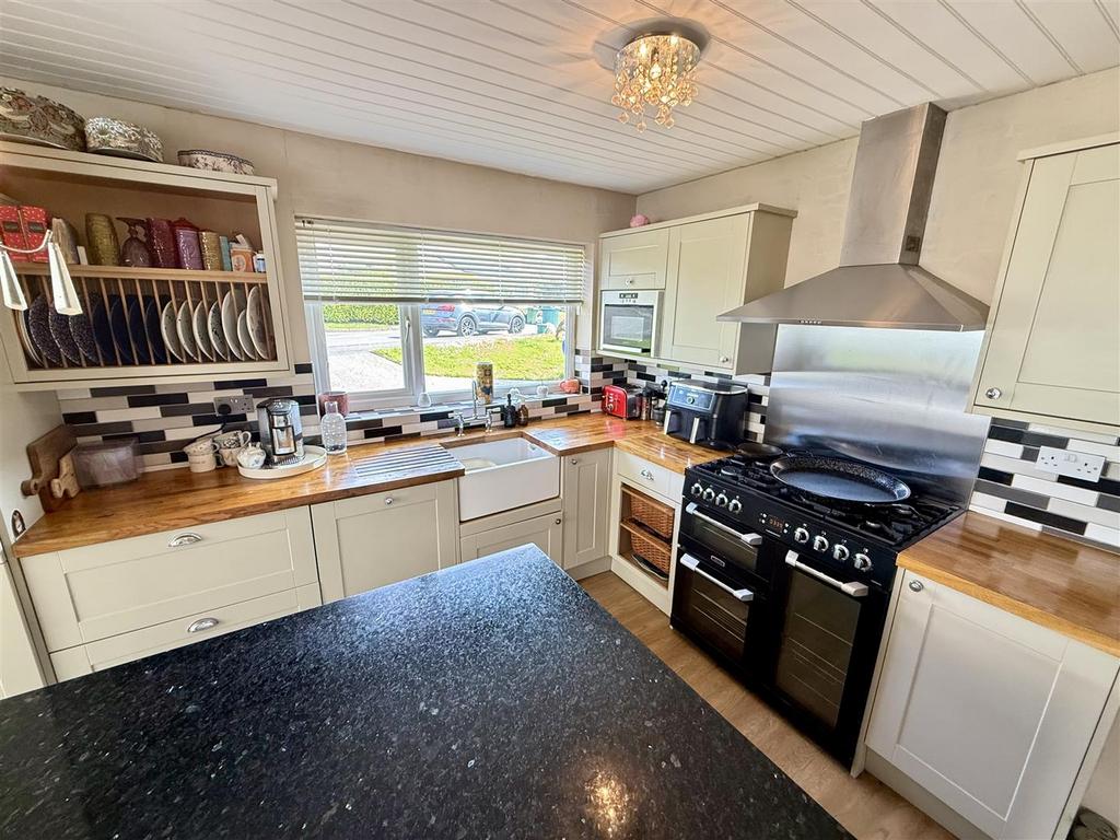 Kitchen - Breakfast room