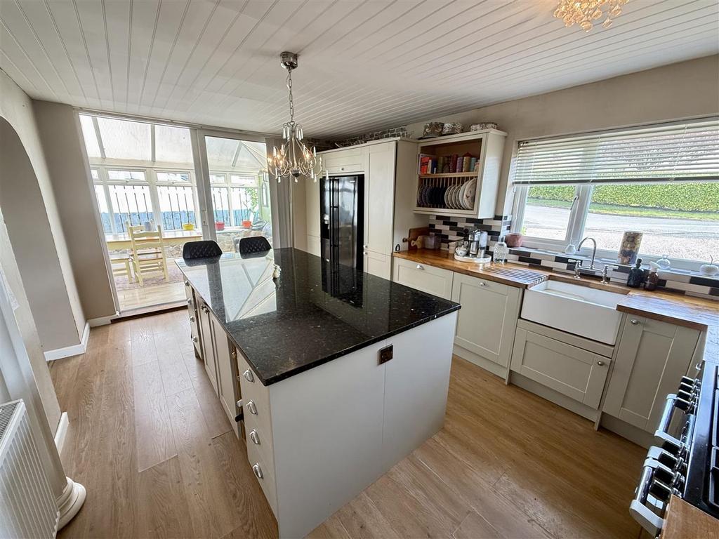 Kitchen - Breakfast room