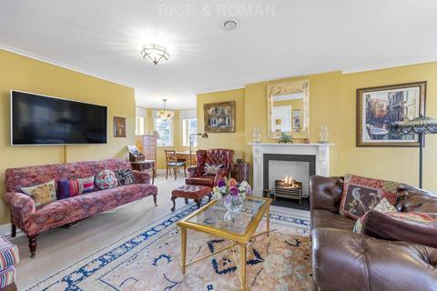 2 bedroom retirement property for sale, Marshall Walk, Egham TW20