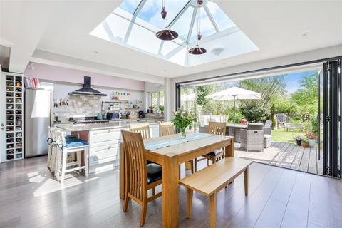 33 Lower Hill Road, Epsom, KT19 8LS