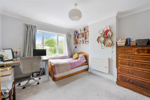 33 Lower Hill Road, Epsom, KT19 8LS