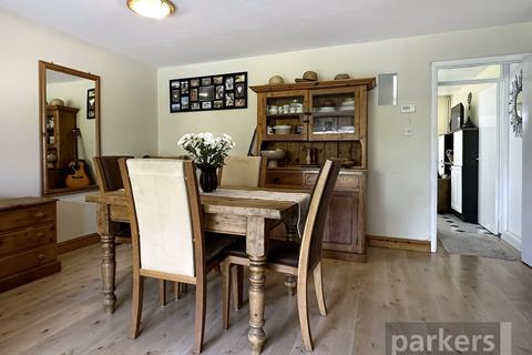 24 Hanborough Close, Eynsham, Witney, OX29 4NR