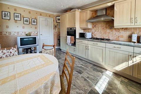 15 Kentmere, Bradford, BD2 1NY