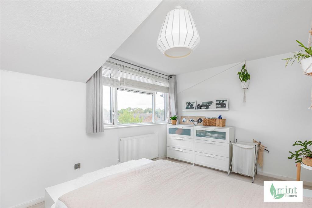36 Windsor Crt Rd14.jpg