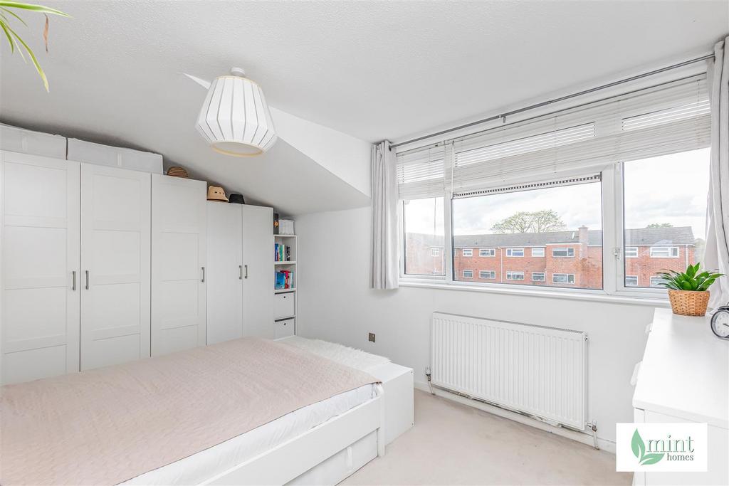 36 Windsor Crt Rd15.jpg