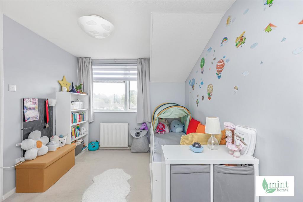 36 Windsor Crt Rd16.jpg