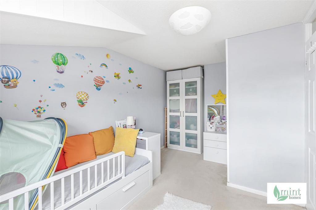 36 Windsor Crt Rd17.jpg