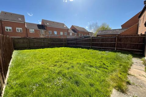 4 bedroom semi-detached house to rent, Hurlingham Road, Market Harborough LE16