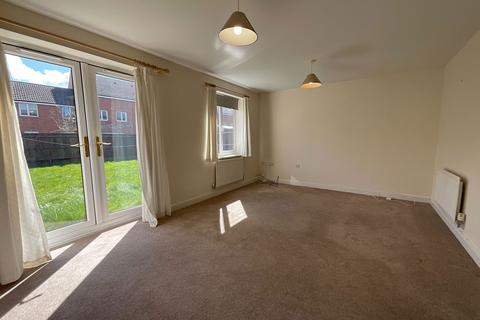 4 bedroom semi-detached house to rent, Hurlingham Road, Market Harborough LE16