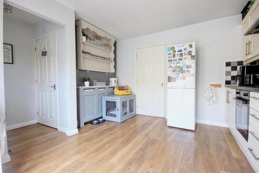 Dining kitchen