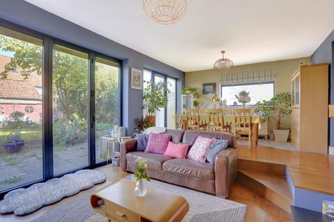 5 bedroom detached house for sale, Fair Green, Cambridge CB25