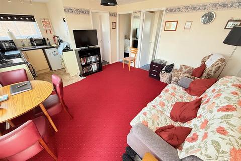 undefined, Florida Estate, Hemsby