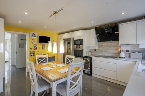 undefined, Carew Close, Grays, RM16