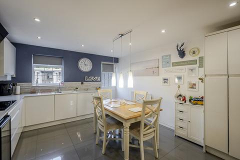 undefined, Carew Close, Grays, RM16