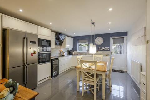 4 bedroom terraced house for sale, Carew Close, Grays, RM16