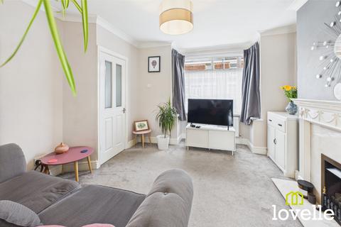 3 bedroom semi-detached house for sale, Cornwall Street, East Riding of Yorkshire HU16