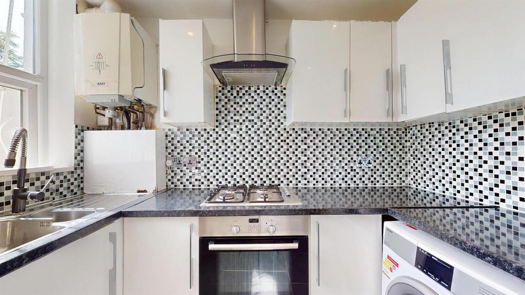 37 BCRkitchen2.jpg