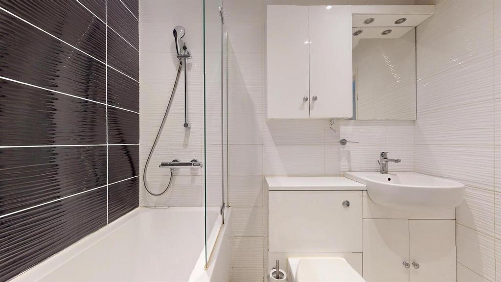 37 BCRbathroom2.jpg