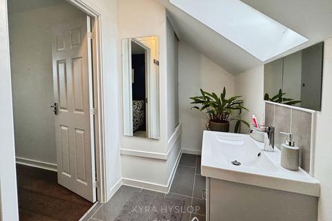 5 Brooklyn Close, Exeter, EX1 3XD