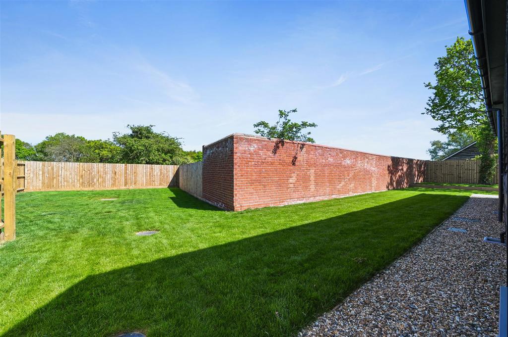 PT-CP-Barn B-23.JPG
