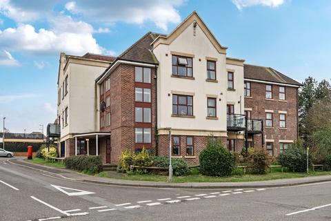 2 bedroom flat for sale, Turk Street, Alton, Hampshire, GU34