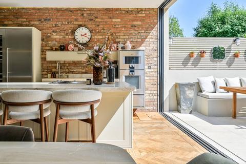 19 Ashley Road, Thames Ditton, KT7 0NH