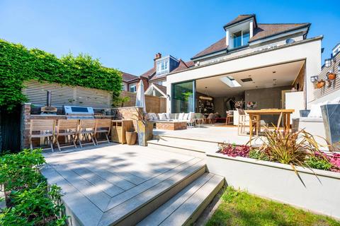 19 Ashley Road, Thames Ditton, KT7 0NH