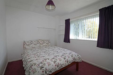 18 Browning Avenue, Warwick, CV34 6JQ