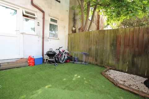 71 Field Street, Kettering, NN16 8EW