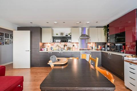 2 bedroom flat for sale, 18 Polydamas Close, London E3