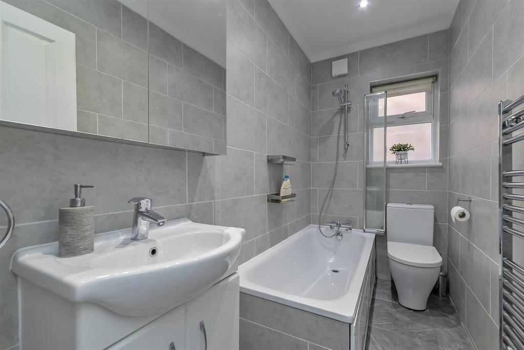20 Royston Road-29.jpg