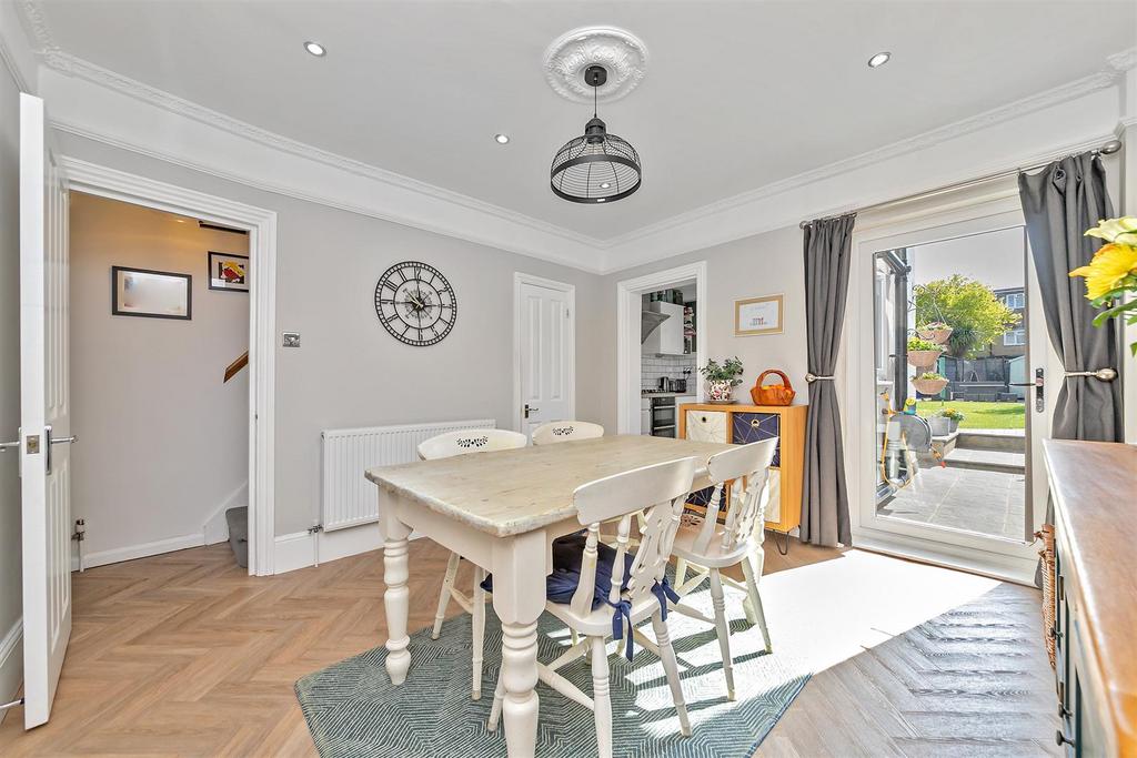 20 Royston Road-12.jpg