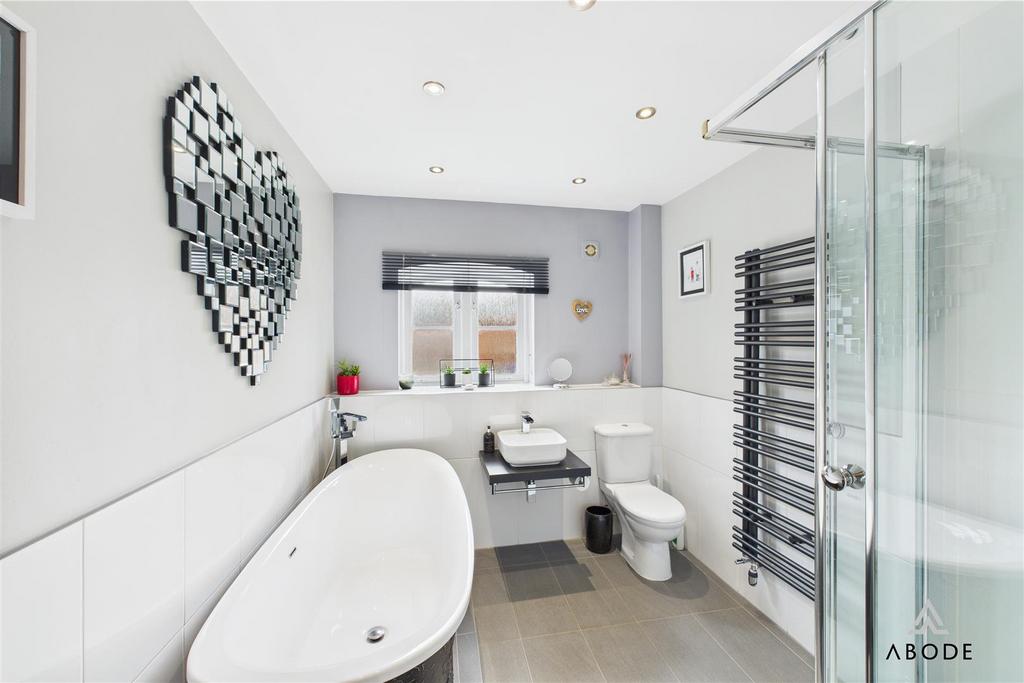CAM04151 G0-PR0166-STILL012.jpg