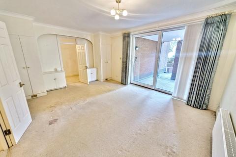 2 bedroom flat for sale, Bournemouth