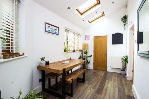 12 Halley Road, Darwen, BB3 1JB